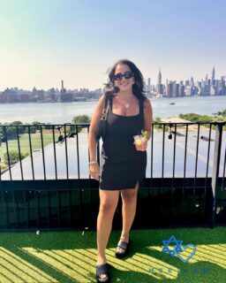 Meet the first featured guest for our NYC Yom Ha’atzmaut Balagan Party, the lovely @just__jew__it! 🥰

Age: 29
Occupation:emergency medicine PA
Location: Philadelphia, PA

Bio: Hey! Im Louise, Israeli American, originally from Philly — I love staying active, exploring new places, and traveling! Outgoing, extroverted and definitely a foodie. I speak Hebrew and support Israel 🇮🇱 

Get your ticket with the LINK IN BIO! Prices go up on Friday after Passover ends, so don’t wait! ☝🏼